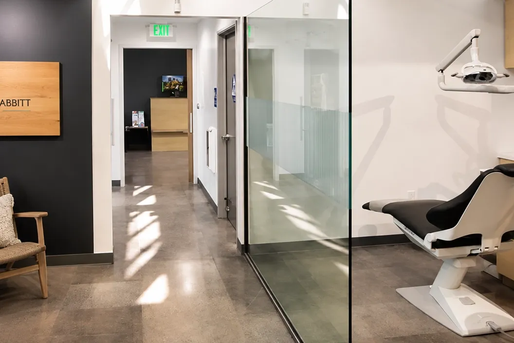 Welcoming interior of Dr. Mark Babbitt’s Ventura dental practice